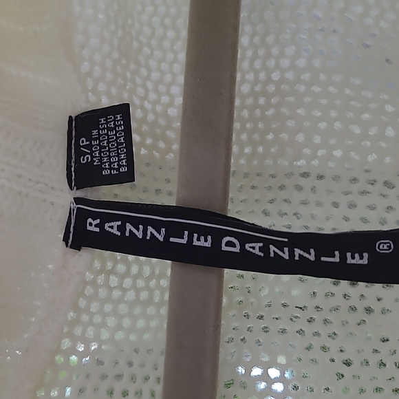 Sweater - Picture 3 of 3